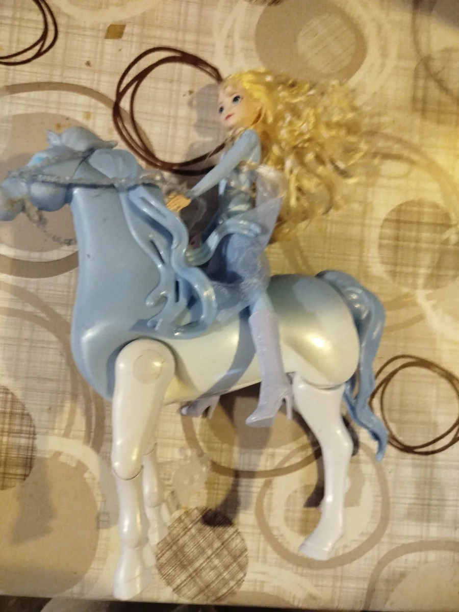 Cheval et Elsa,reine des neige 2