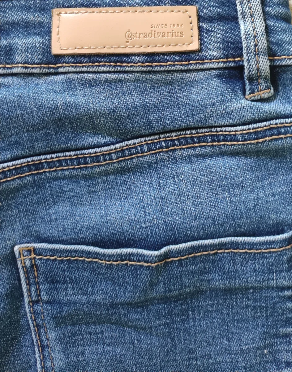 Jeans stradivarius femme Taille 32 — photo 3