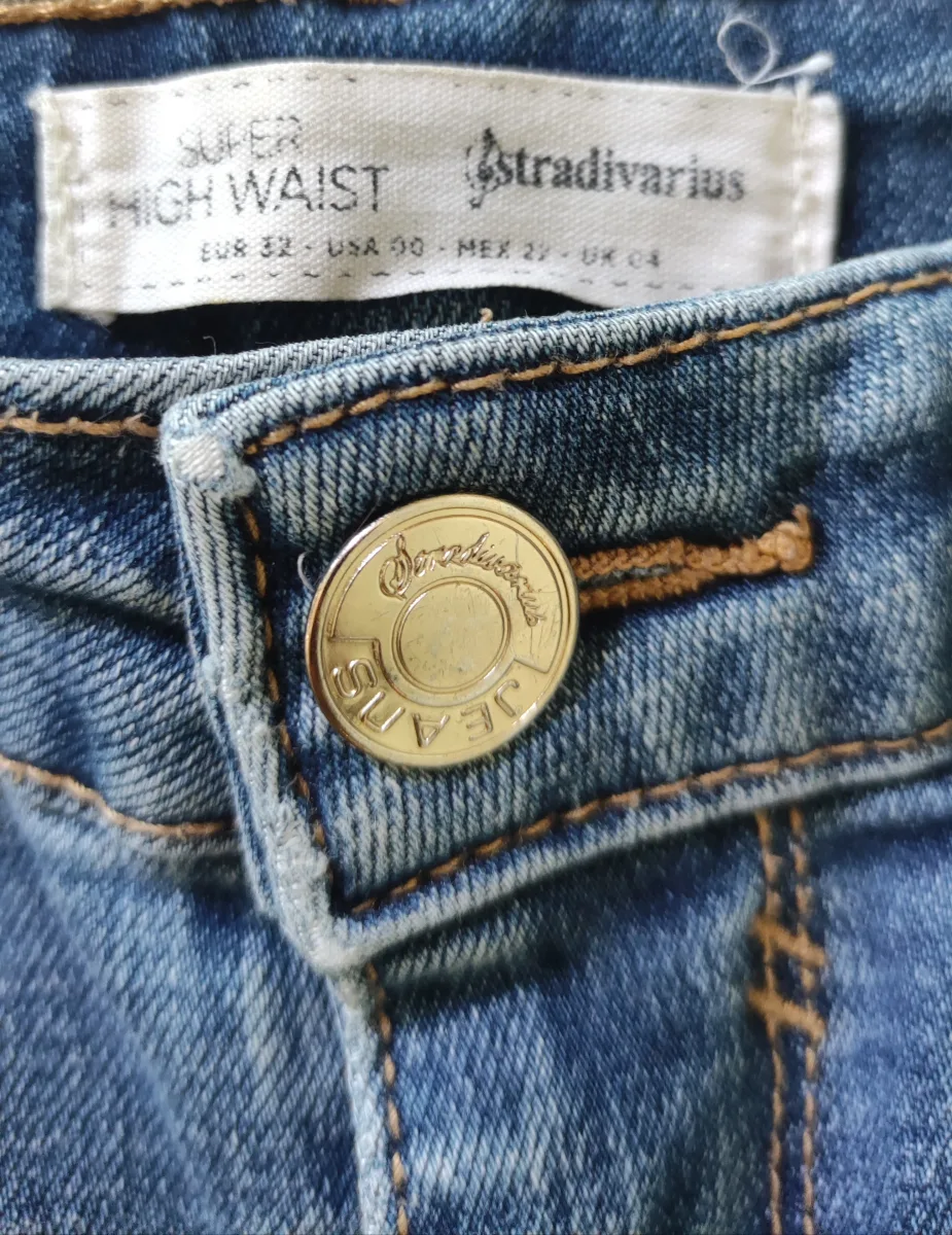 Jeans stradivarius femme Taille 32 — photo 4